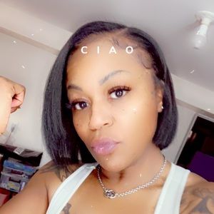 Meet your Posher, Alisa